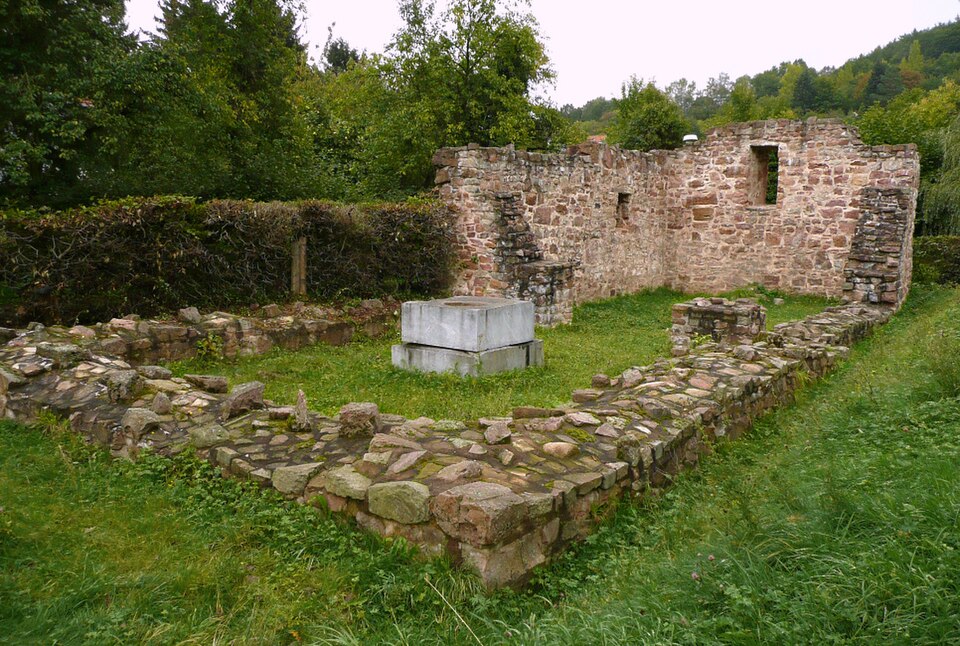 Hann. Münden: Laurentiuskirchenruine Münden ganz