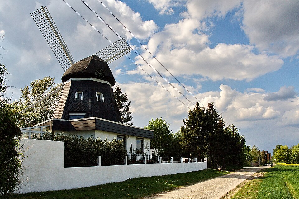 Bockwindmühle in Anderten (Hannover) IMG