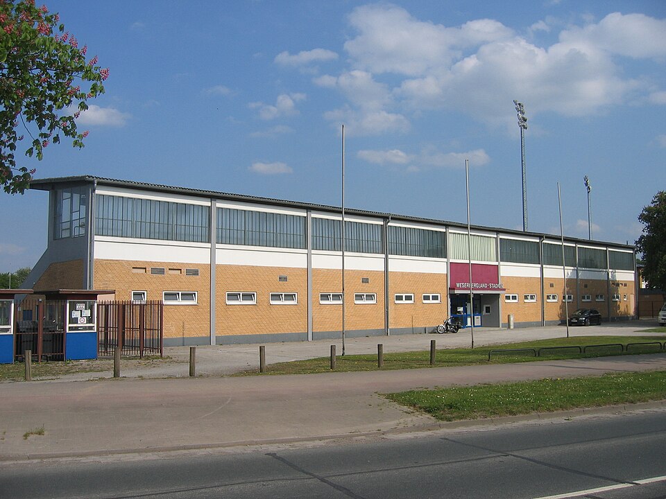 Hameln: Weserberglandstadion