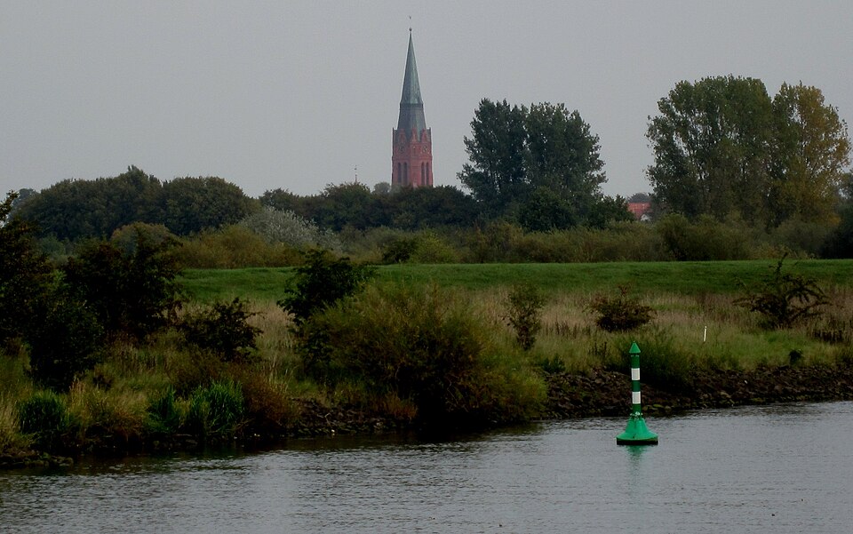 Nienburg/Weser: Weser Nienburg Martinskirche