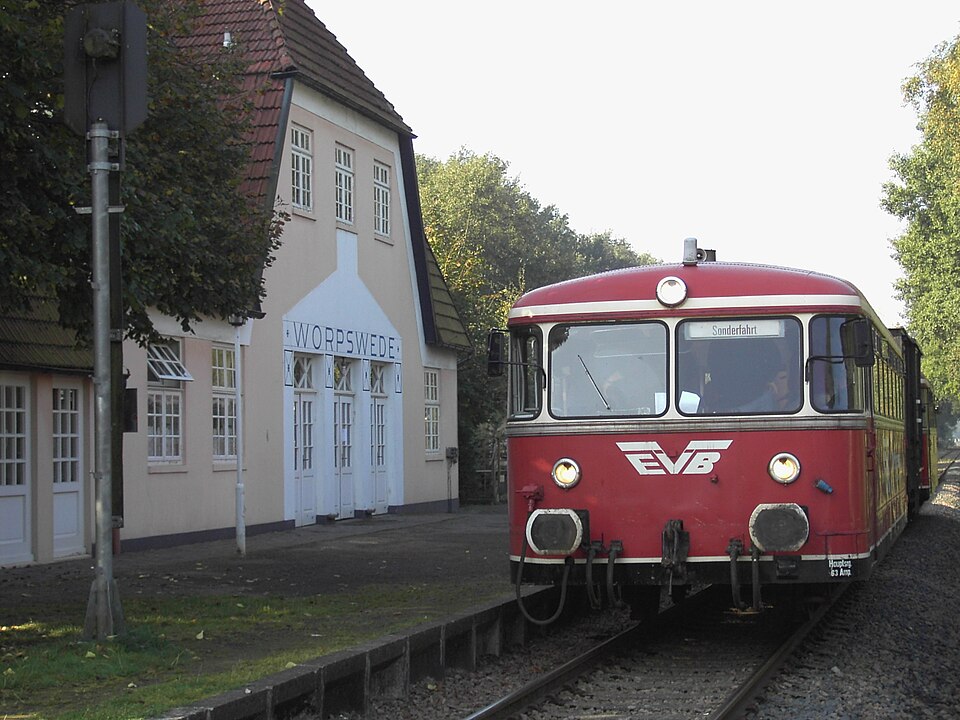 Bahnhof worpswede mit moorexpress