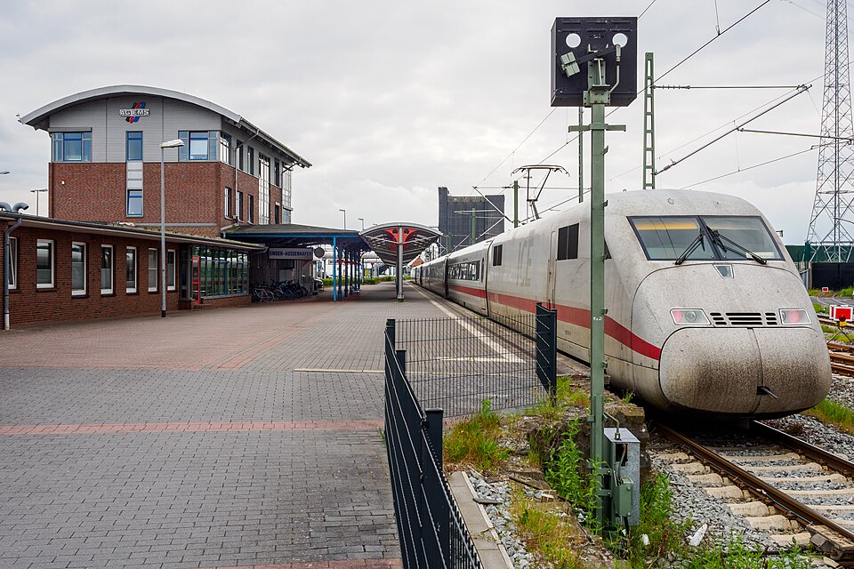 Bahnhof Emden Außenhafen ist ICE-Bahnhof