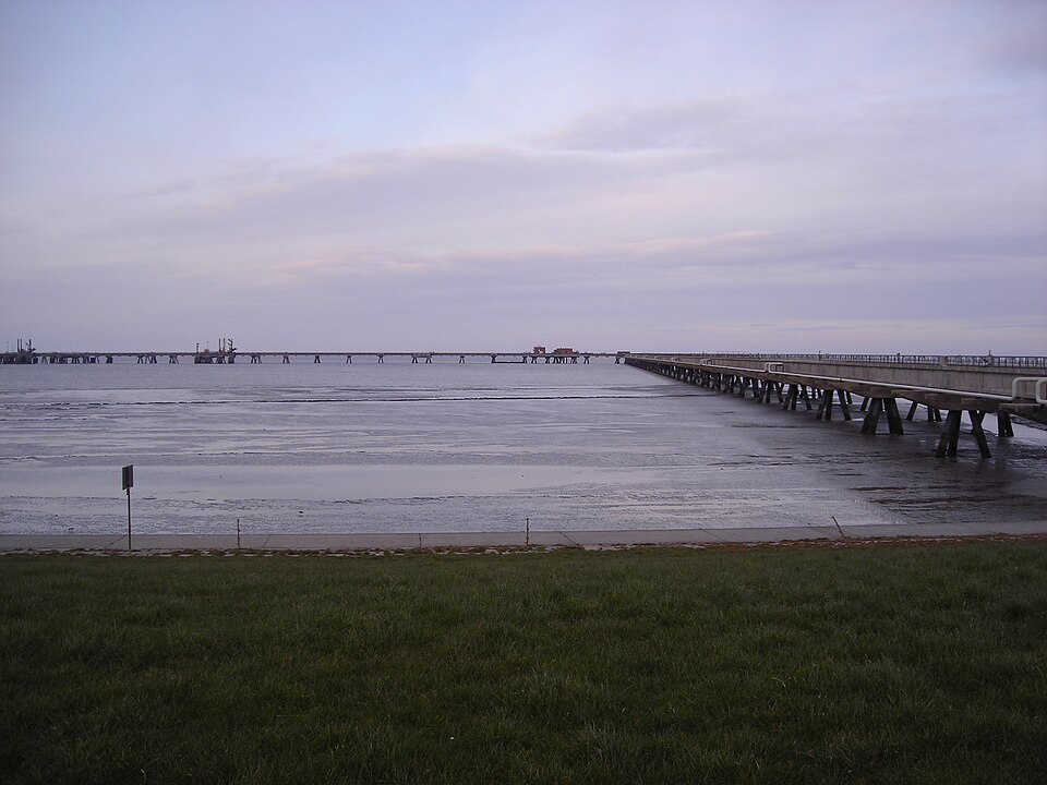 Wilhelmshaven: Chemical pier WHV 1