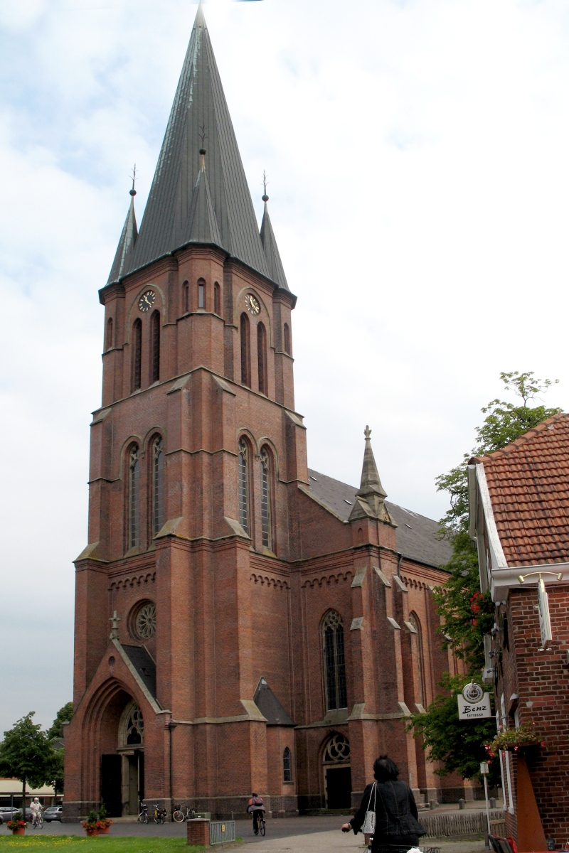 Papenburg, St, Antonius-Kirche
