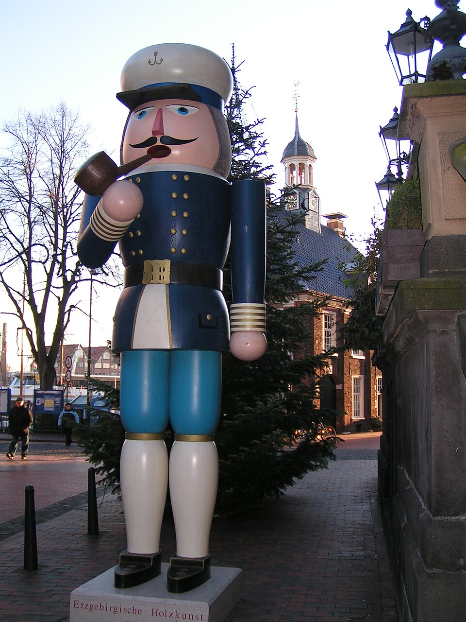 Leer Erzgebirgefigur