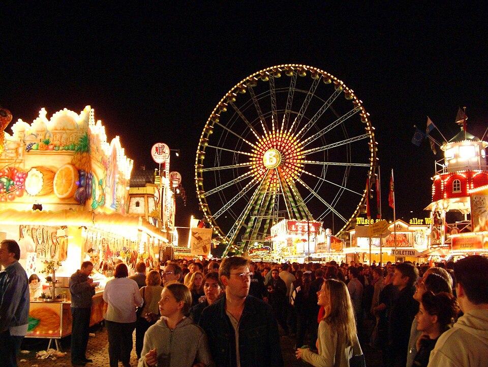 Düsseldorf: Duesseldorf parish fair 01