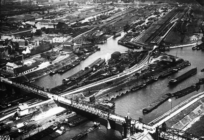 Duisburg: Bundesarchiv Bild