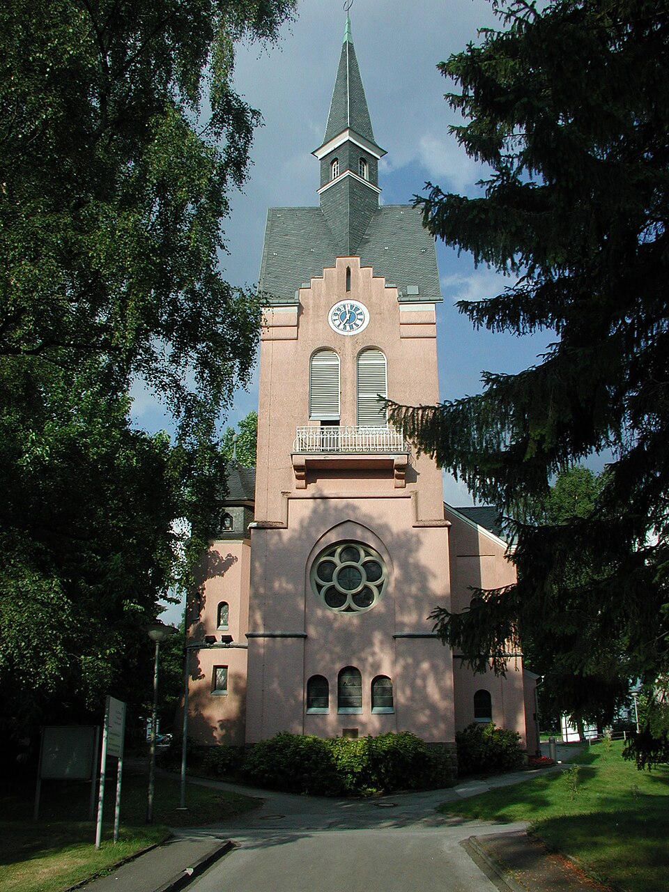 Remscheid: KircheTannenhof