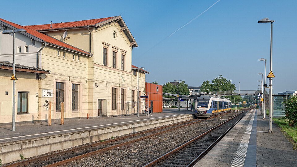 Kleve Bahnhof NWB Lint VT