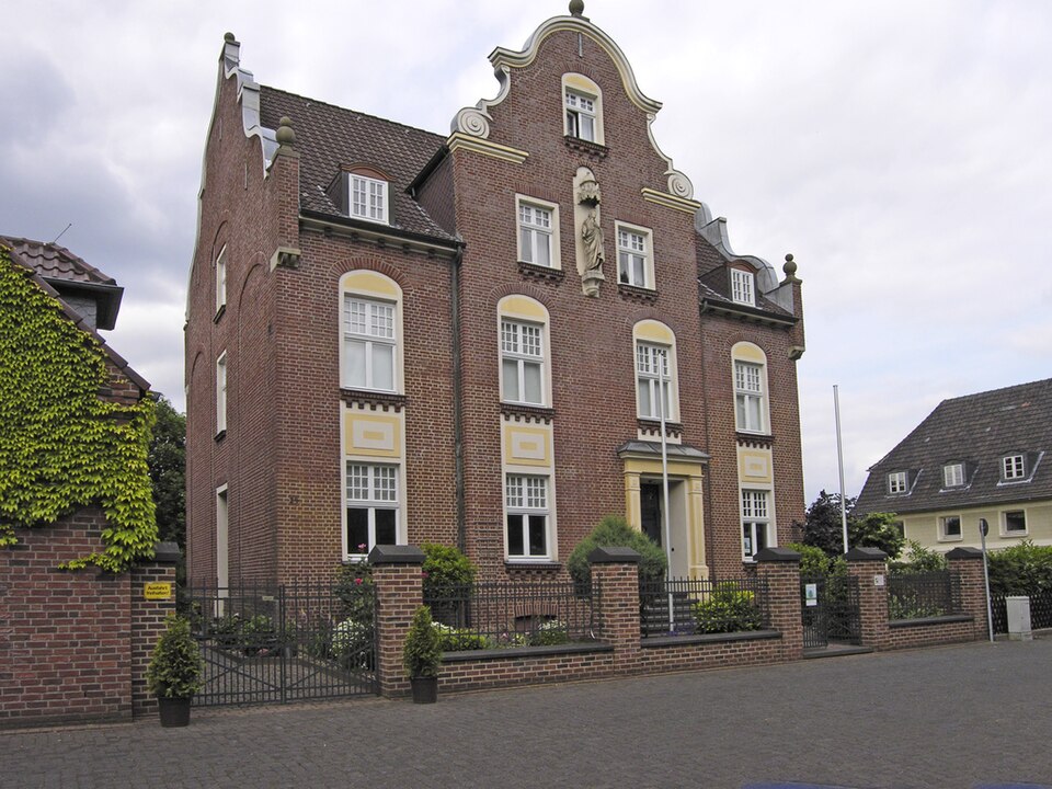 Kamp-lintfort agathastift ordensmuseum abtei kamp