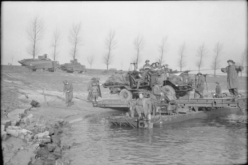 Xanten: Lorry-mounted 40mm Bofors anti-aircraft gun