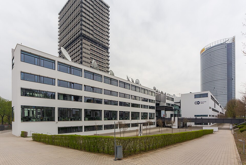 2013-04-21 Schürmann-Bau, Kurt-Schumacher-Straße 3, Bonn IMG