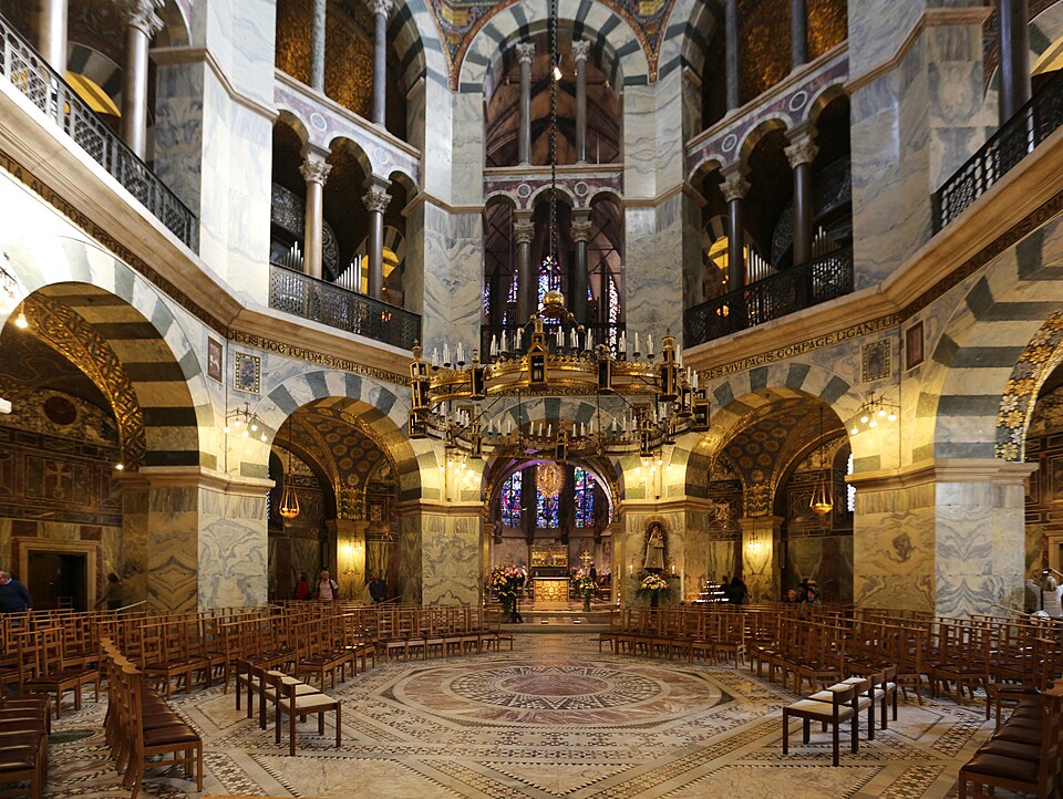 Aachen, Innenarchitektur der Pfalzkapelle