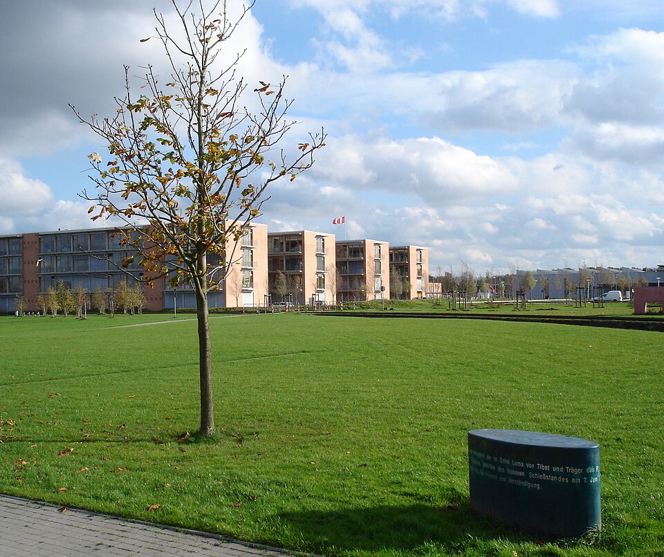 Münster: MuensterLoddenheideFriedensparkTreeDalaiLama