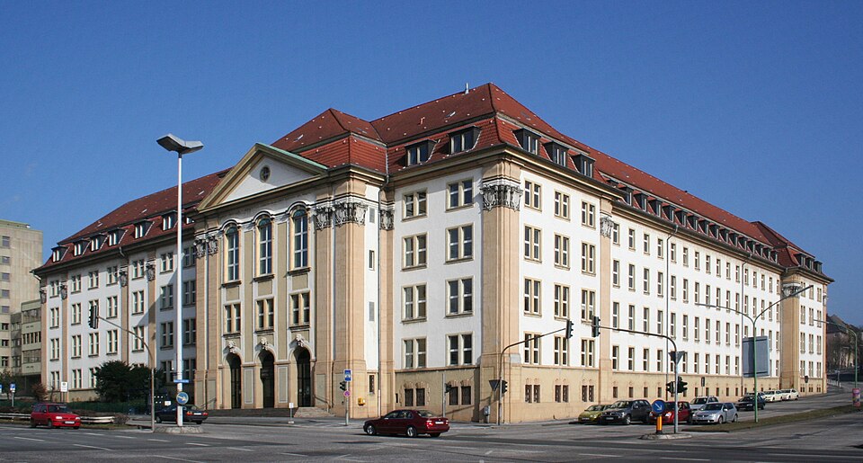 Hagen-Landgericht1-Bubo