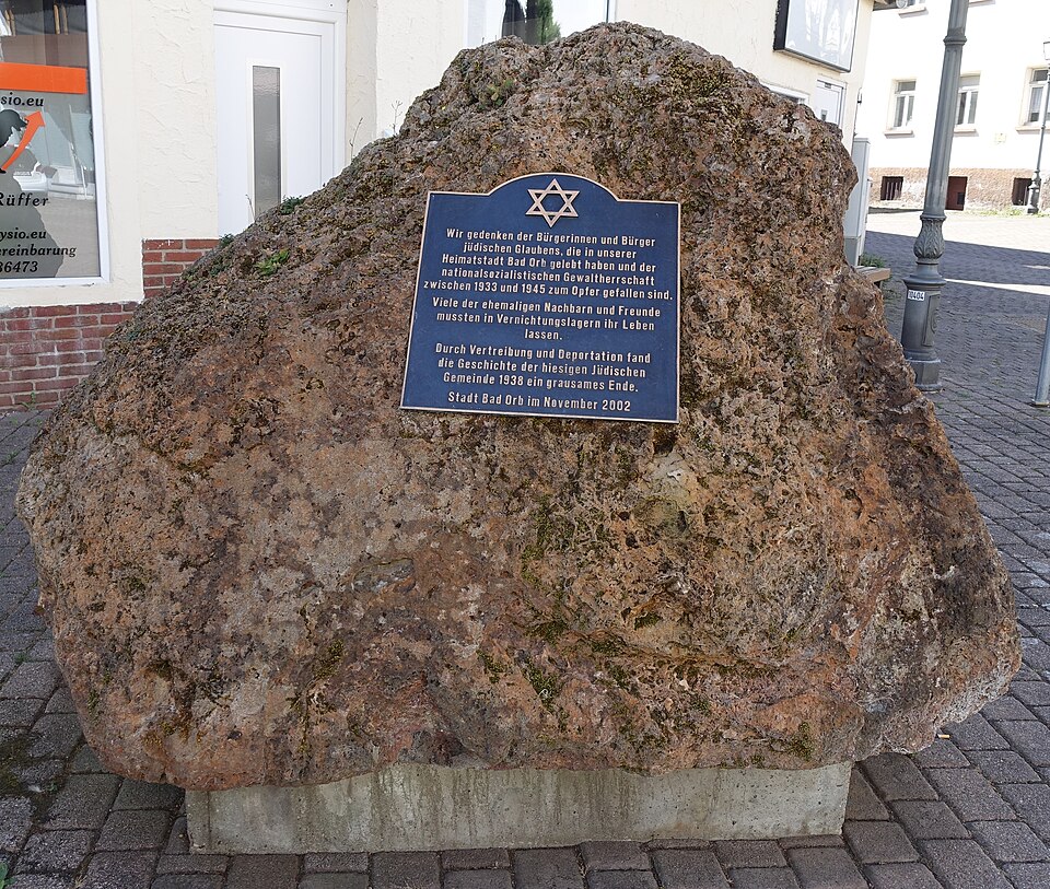 Bad Orb: Gradierstein mit Gedenktafel