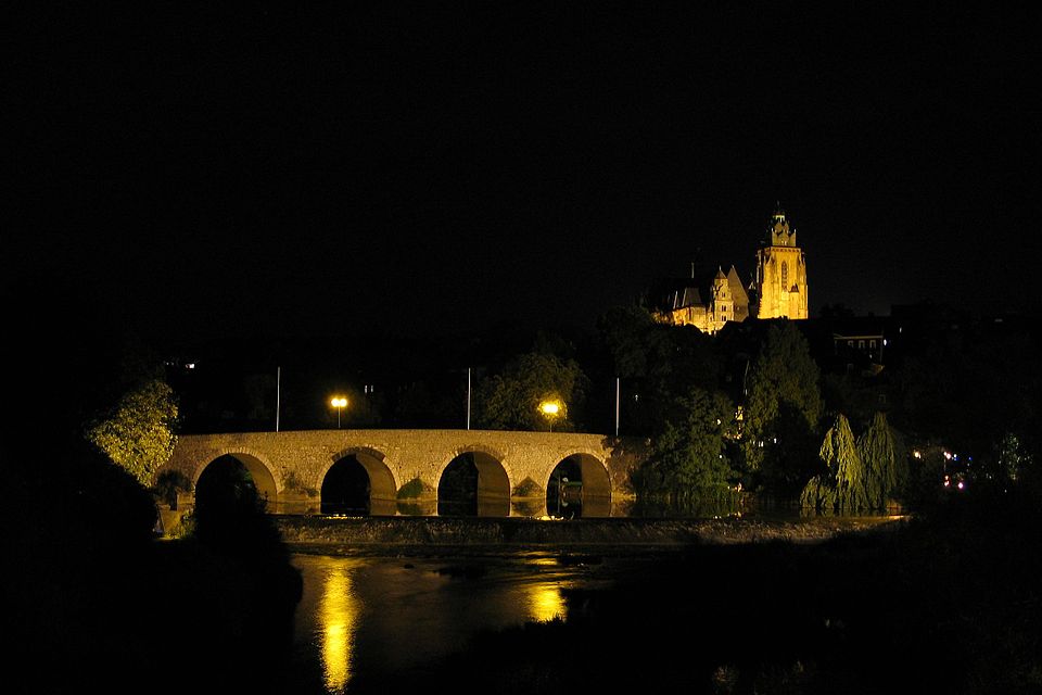 Wetzlar - Dom und Bruecke bei Nacht