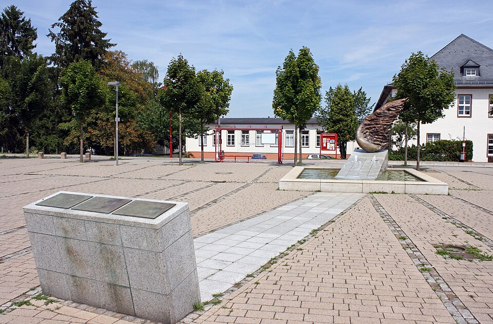 Denkmal Platz der Weißen Rose Marburg
