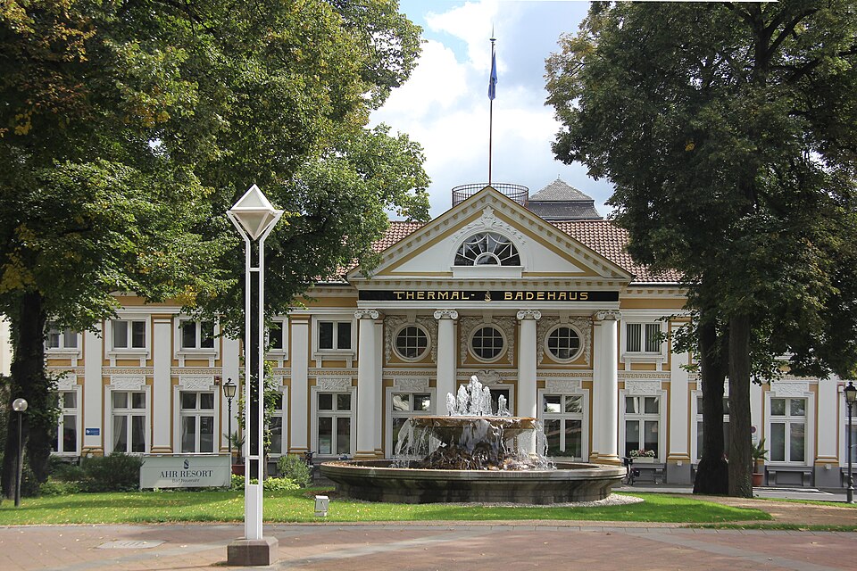 Bad Neuenahr-Ahrweiler: Bad Neuenahr, Thermal-Badehaus (2014-08-30 Sp)