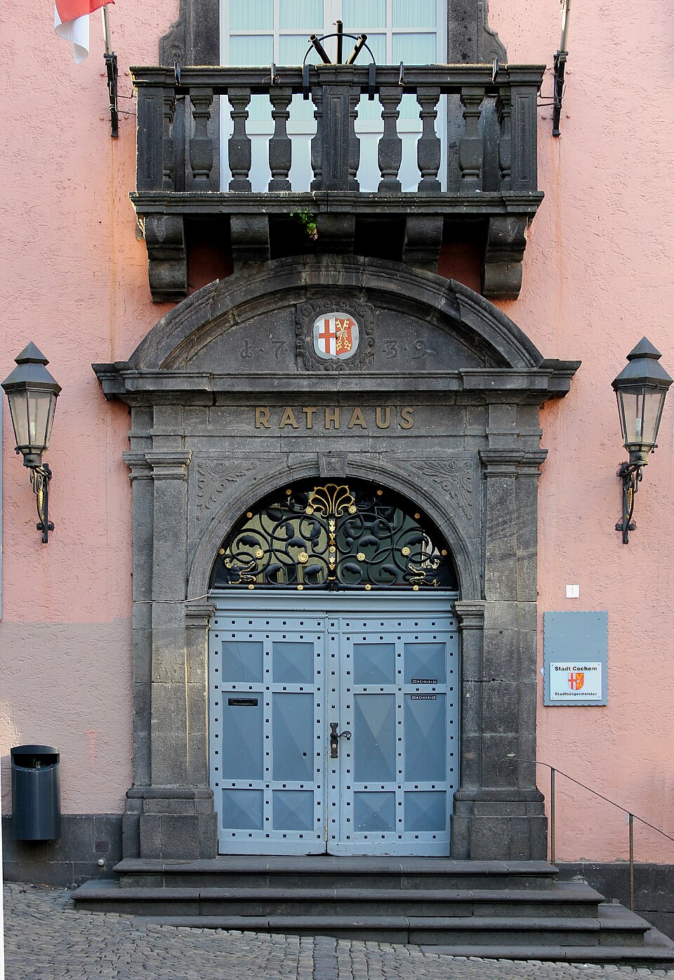 Cochem, Rathaus - Portal (2019-04-30 Sp)