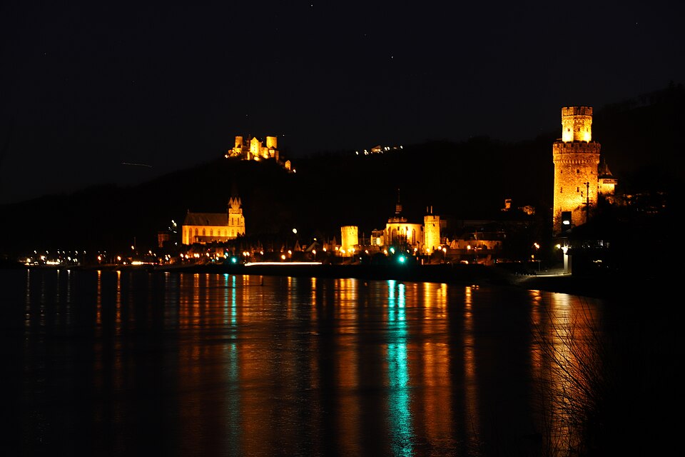 Nachtansicht von Oberwesel am Rhein