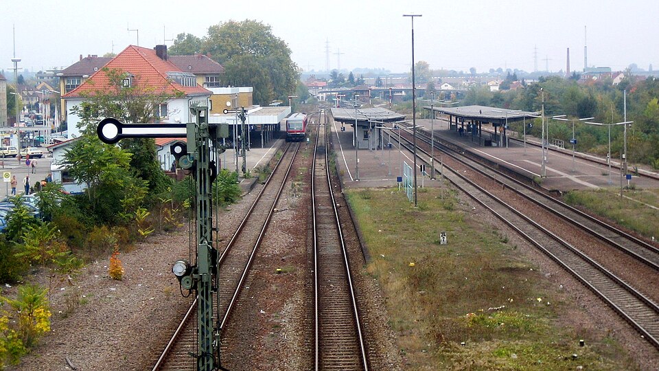 Landau in der Pfalz: Zug der Queichtalbahn