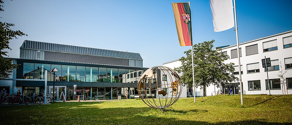 Hochschule Worms Campus mit A-Gebäude