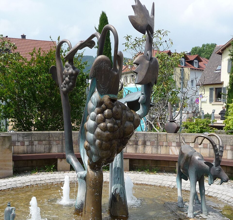 Brauchtumsbrunnen Deidesheim 01
