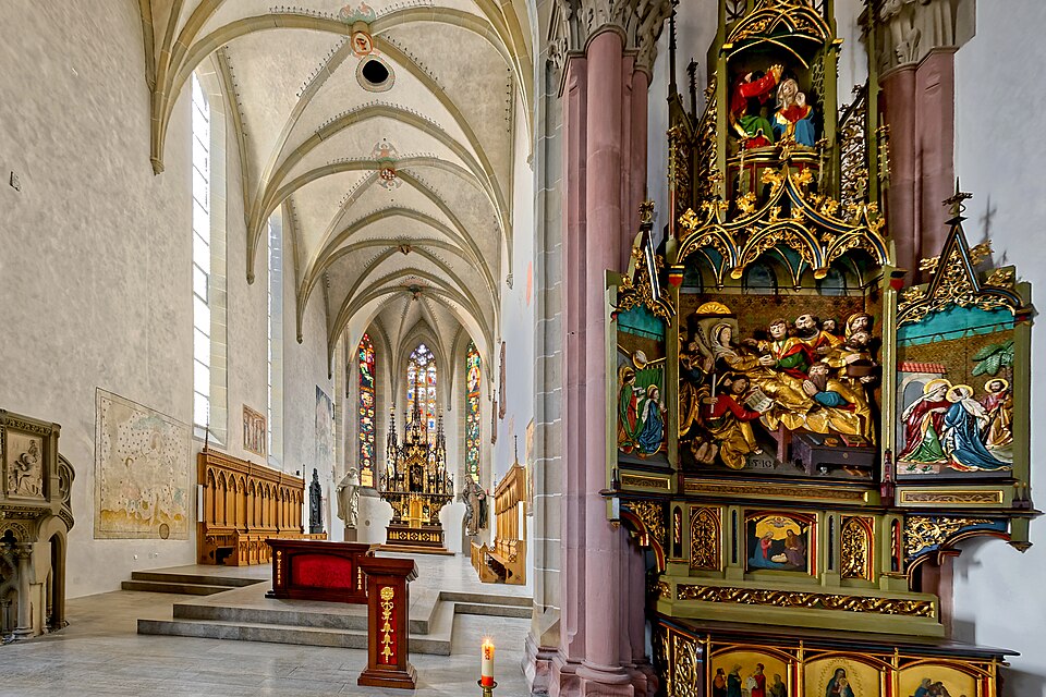 Die Marienkirche in Bad Mergentheim wurde aufwändig restauriert. Maria-Tod-Altar mit gotischen Chor
