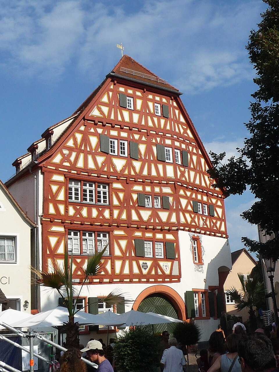 Neunhellerhaus-(Ladenburg)