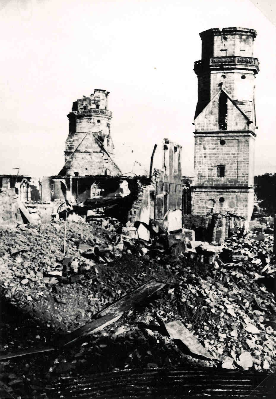 Die im Zweiten Weltkrieg zerstörte Stadtkirche Freudenstadt