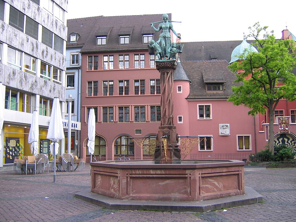 Freiburg im Breisgau: Freiburg Brunnen Kartoffelmarkt