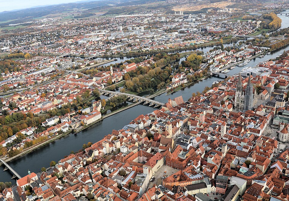 2023 Regensburg 20 Stadtkern Unterer Wöhrd Stadtamhof