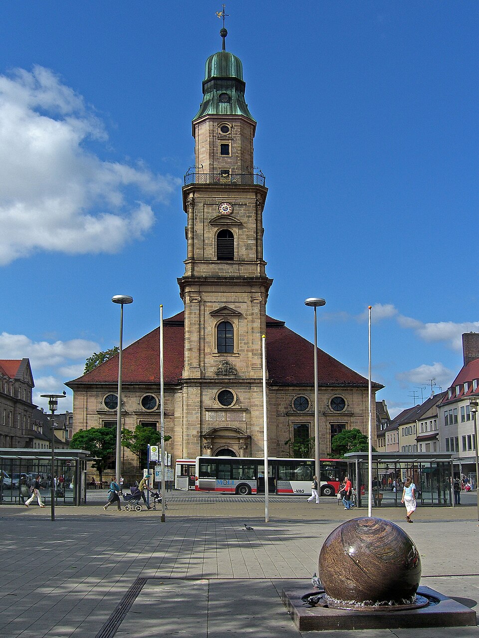 Erlangen-Hugenotten-Kirche-front