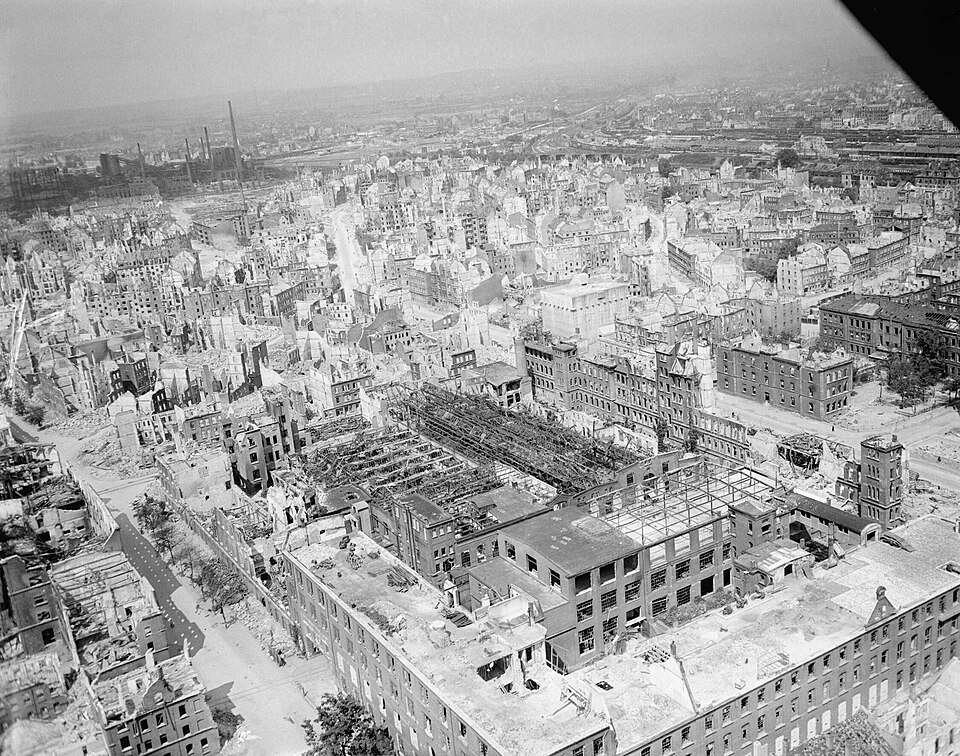Nürnberg: A part of Nuremberg, devastated by Allied bombing, 28 May