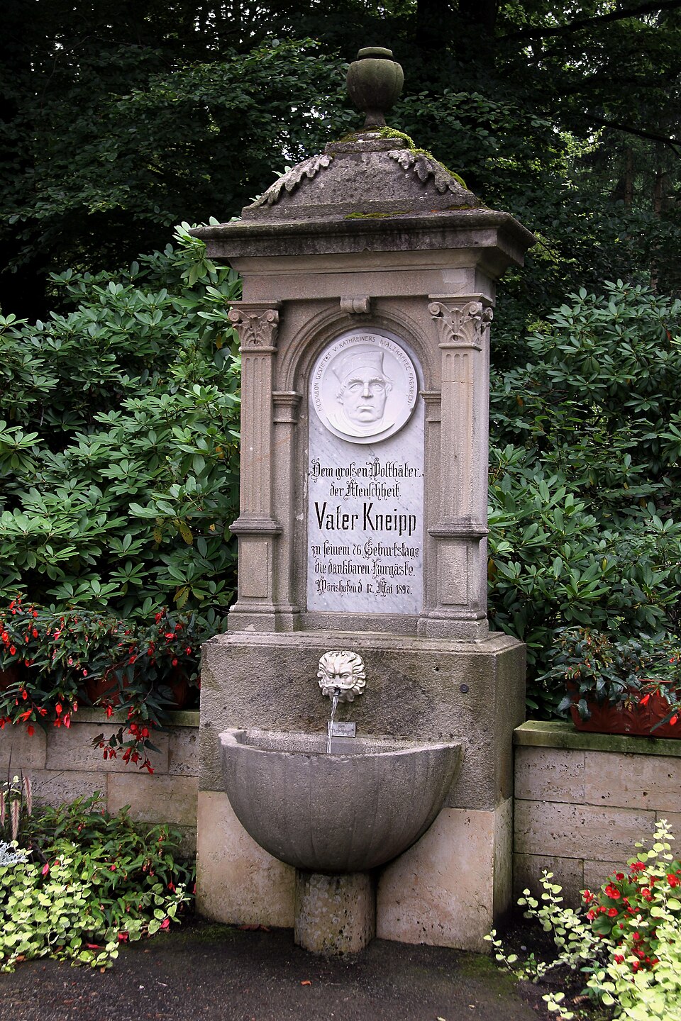 Bad Wörishofen - Kneippbrunnen am Kurpark (2013-08-28