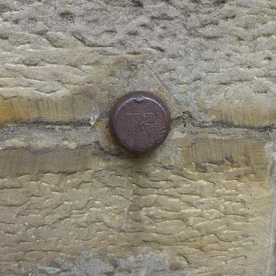 NivellierungspunktKircheStLudwig(Saarlouis)L1040185