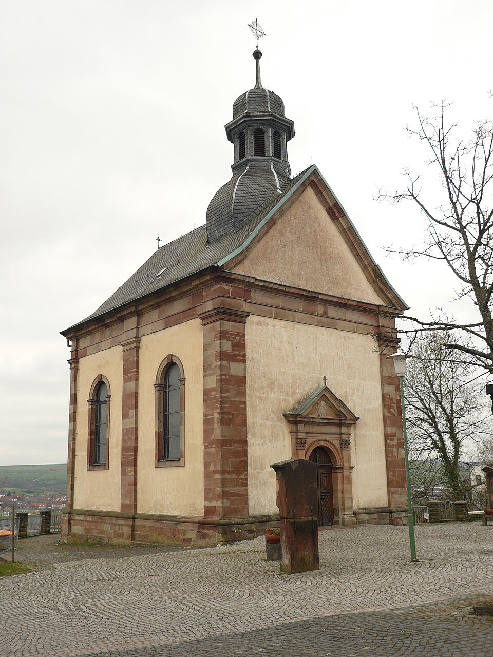 BlieskastelHeiligKreuzKapelle