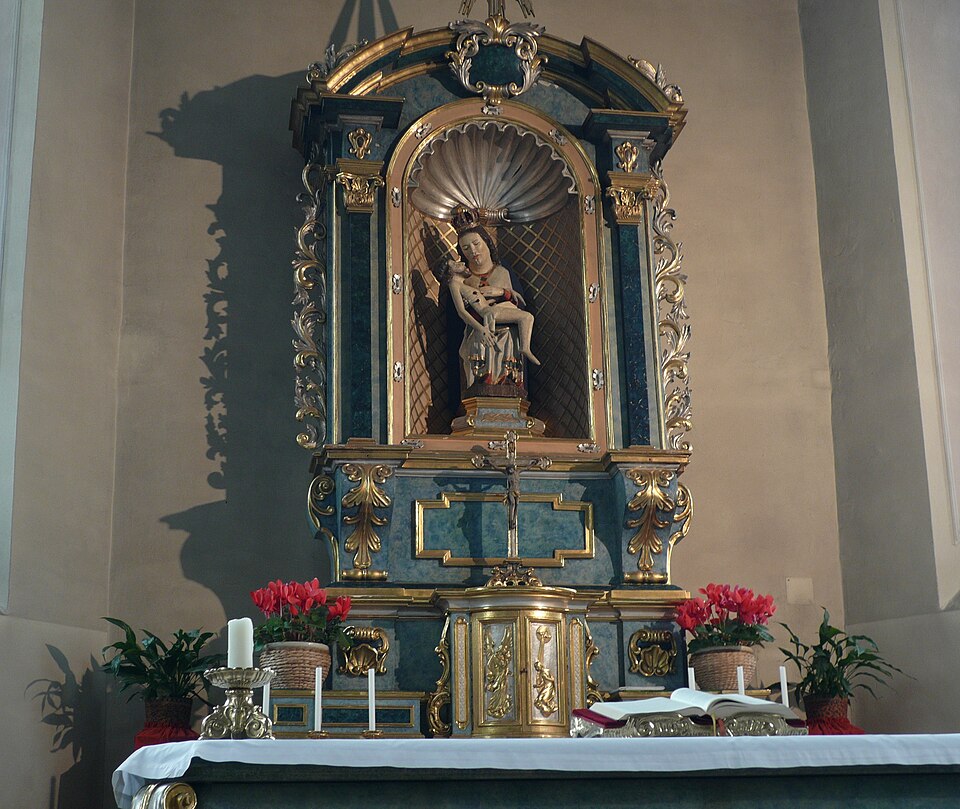 BlieskastelHeiligKreuzKapelle2