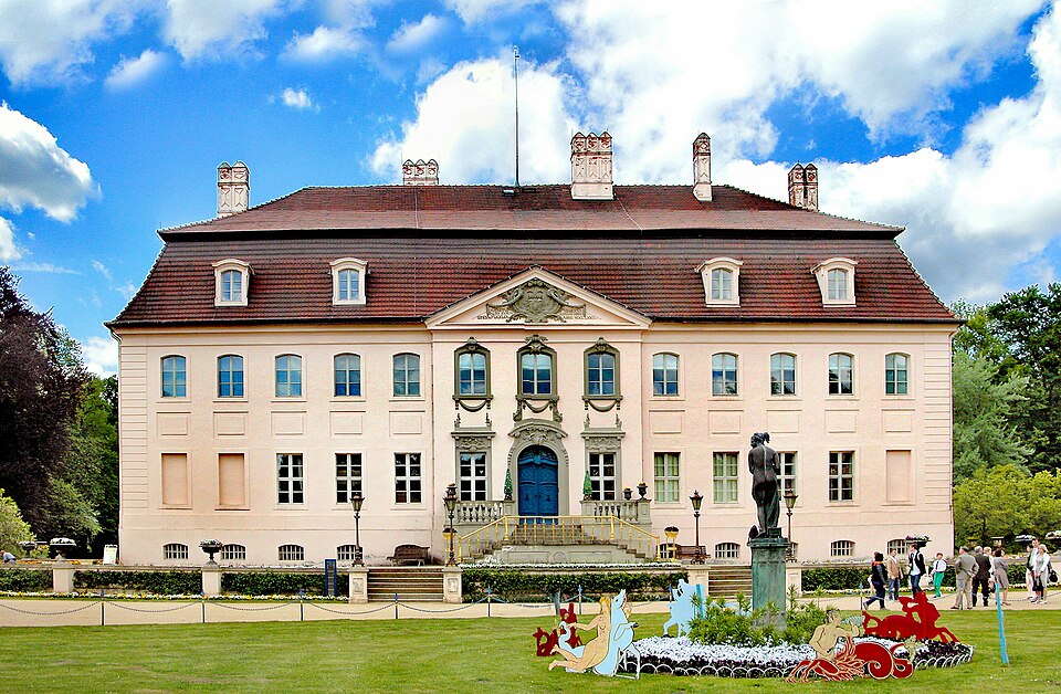 Cottbus: 20150513315MDR Branitz Schloß und Park