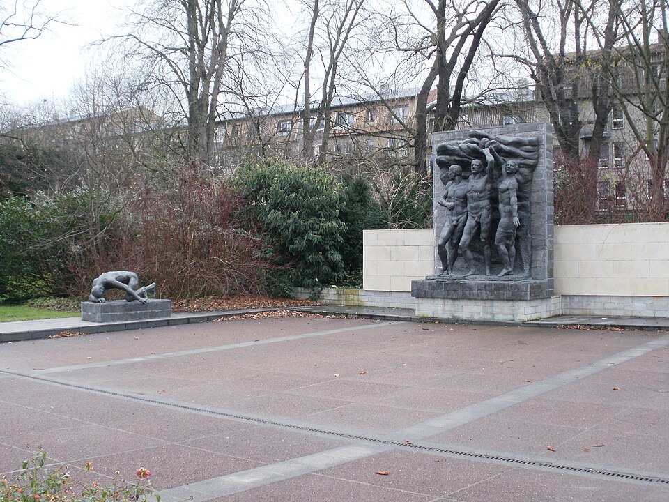 Cottbus: 206 Ehrenhain