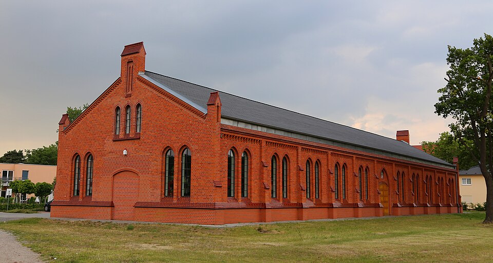 Lübben (Spreewald): Luebben Exerzierhalle 02