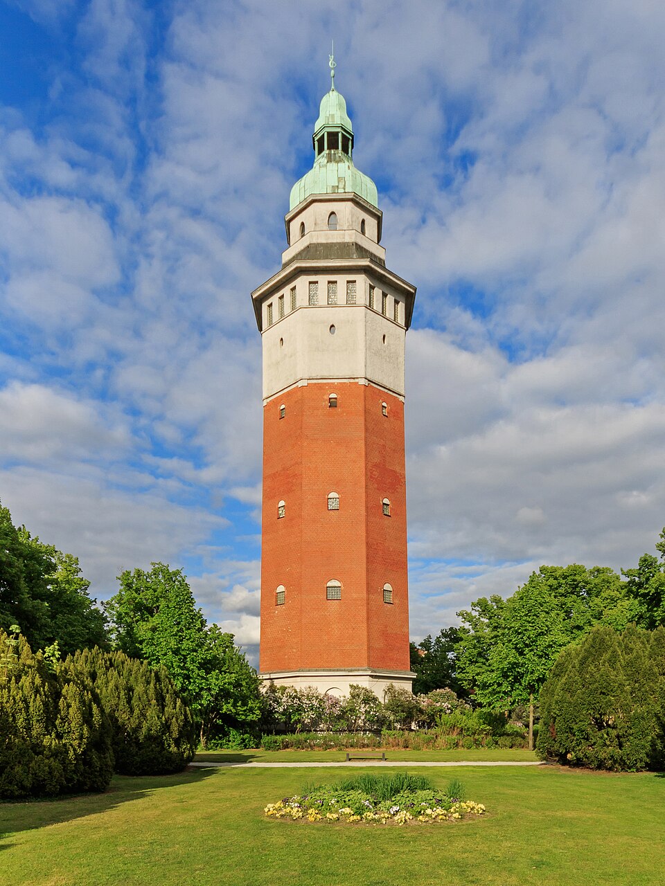 Finsterwalde May2015 img4 Wasserturm