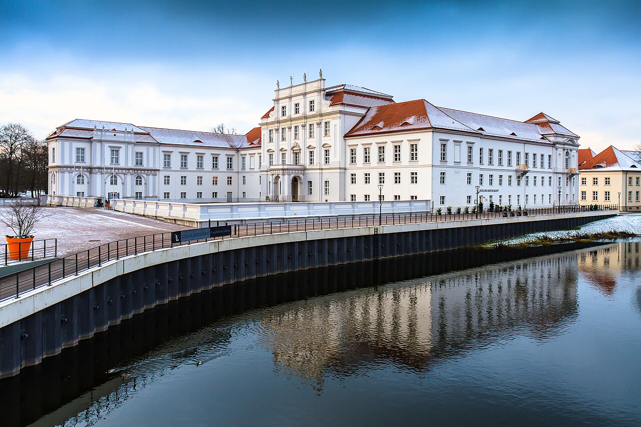 Oranienburg: Oranienburg Palace in January 2013