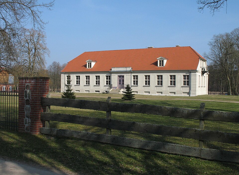 Rheinsberg: Wittwien manor