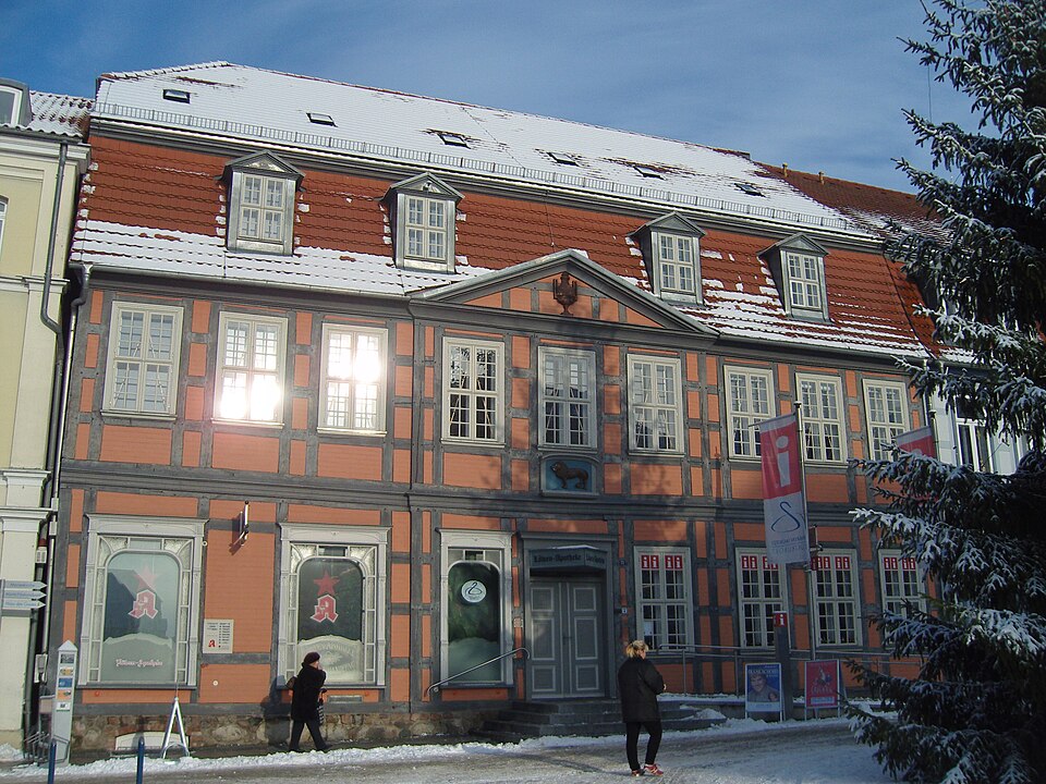 Waren (Müritz): Loewenapotheke waren