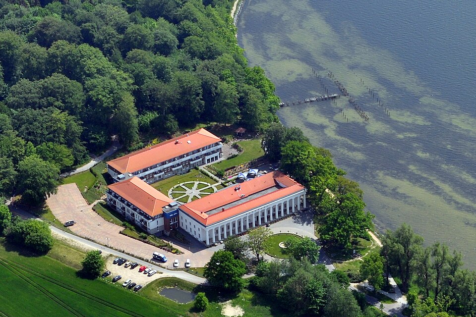 Putbus: Lauterbach, Goor (2011-05-21) 3