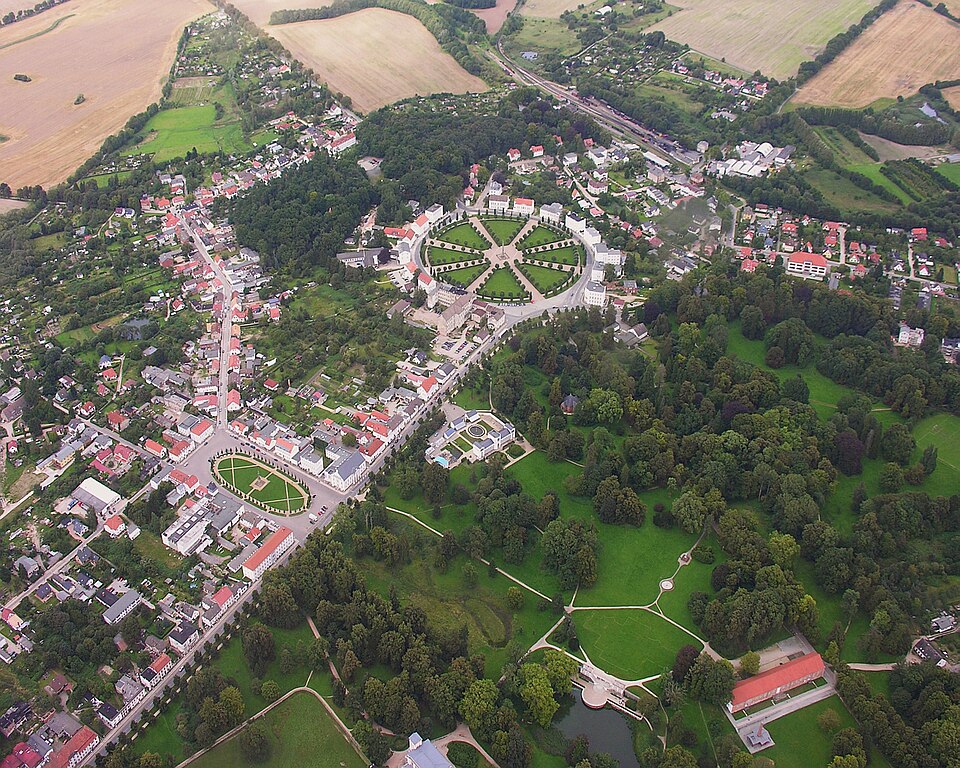 Luftbild Putbus auf Rügen Stadtmitte Zentrum - Ostsee-Insel - Foto Wolfgang Pehlemann Steinberg IMG
