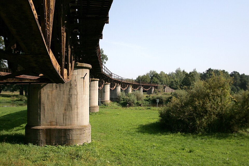 Bad Muskau - Fischbauchbrücke 01 ies