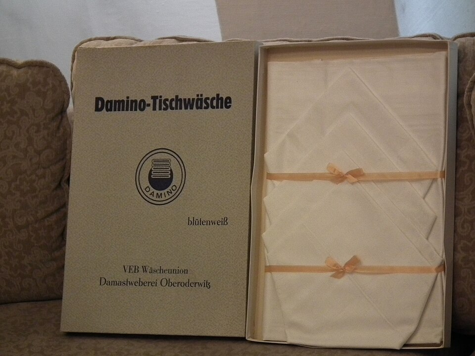Oderwitz: DDR Museum Zeitreise Radebeul Damino-Tischwäsche